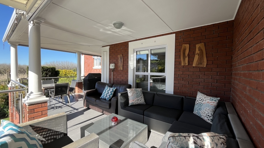 3 Bedroom Property for Sale in Van Riebeeckshof Western Cape